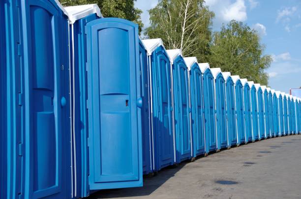 Porta potty delivery and setup in Elmendorf, TX